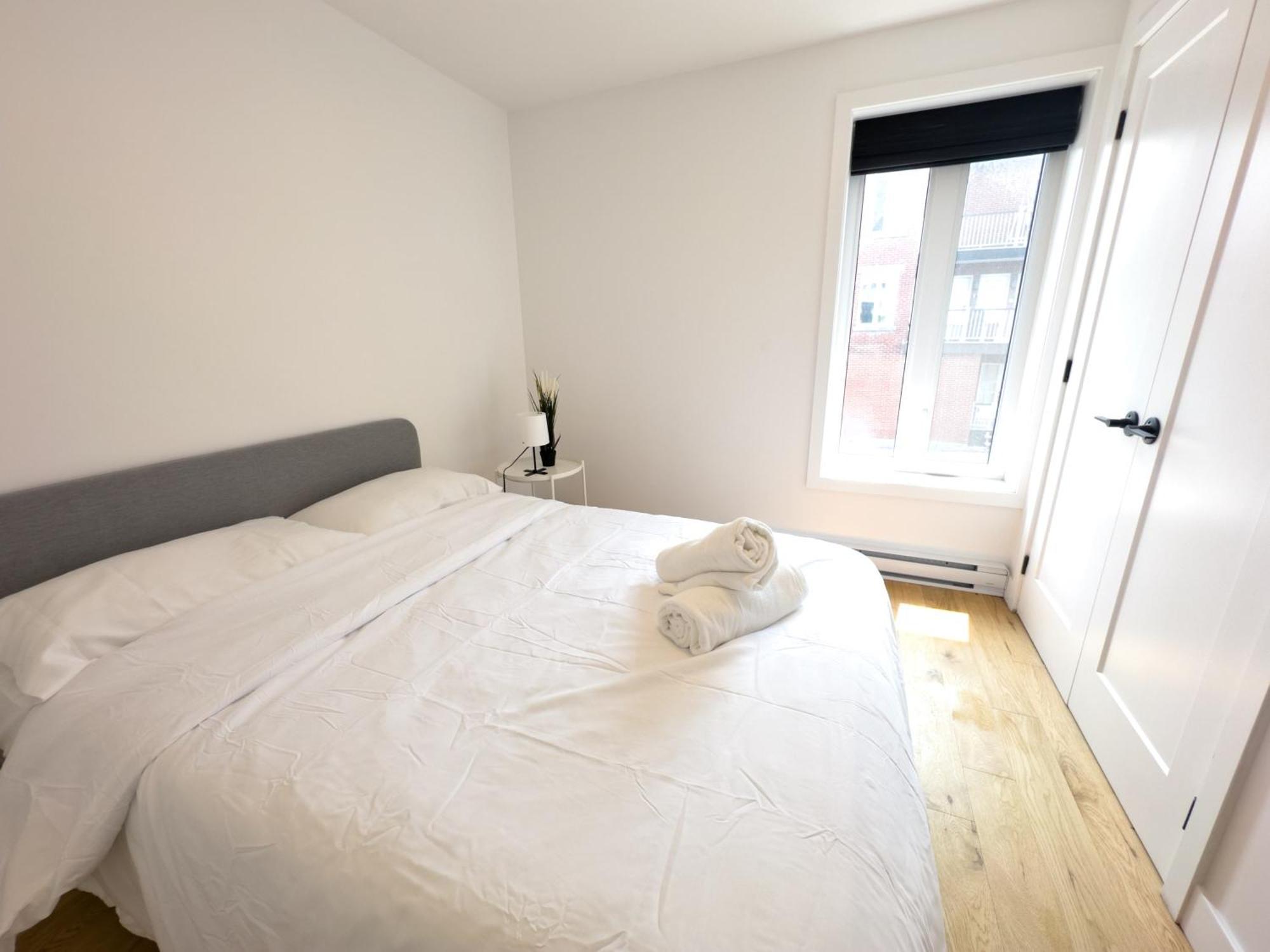 Beautiful 2 Bedr Haven 2mins From Metro Apartamento